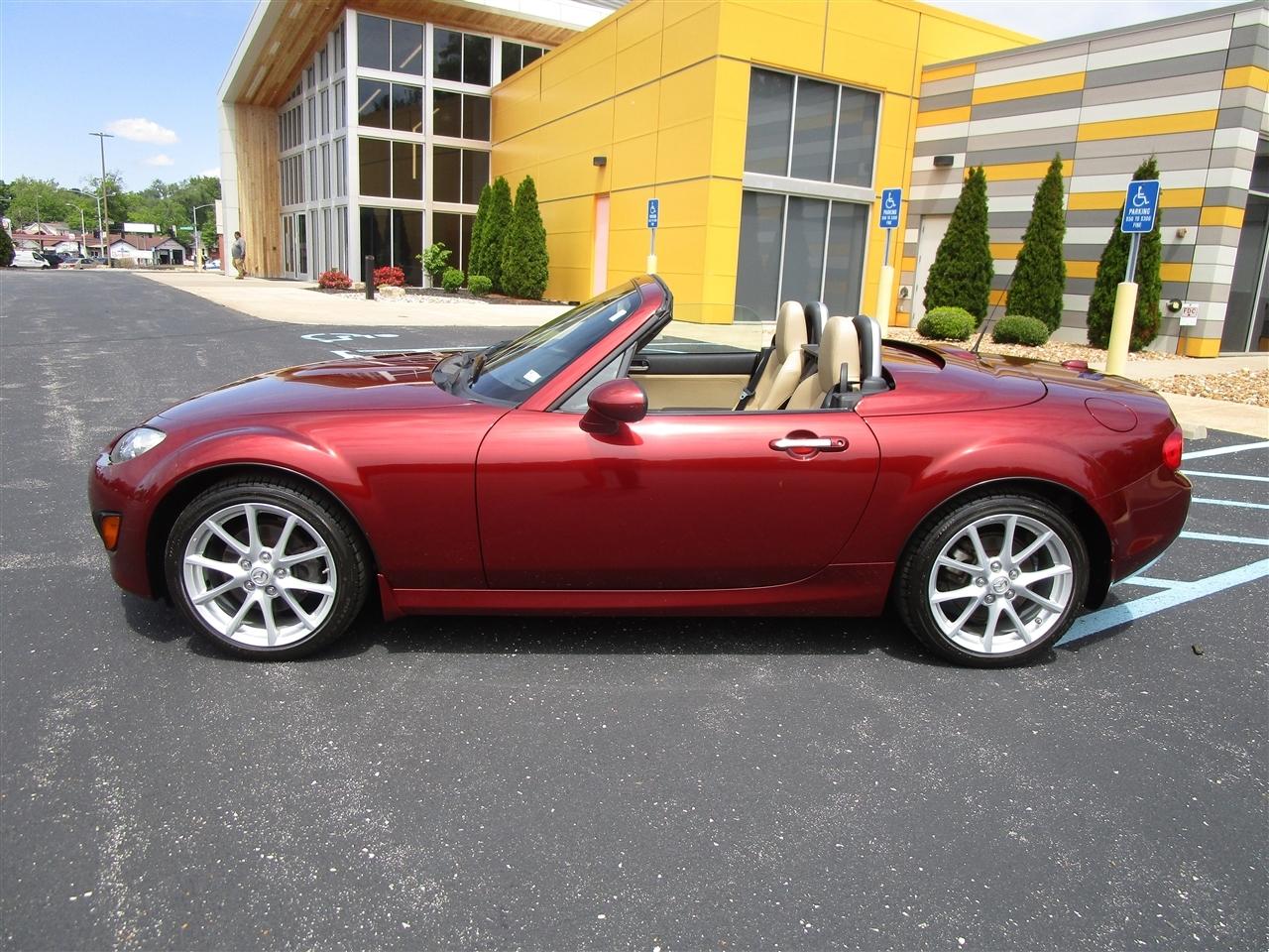 Mazda MX-5 Miata Grand Touring PRHT 2009