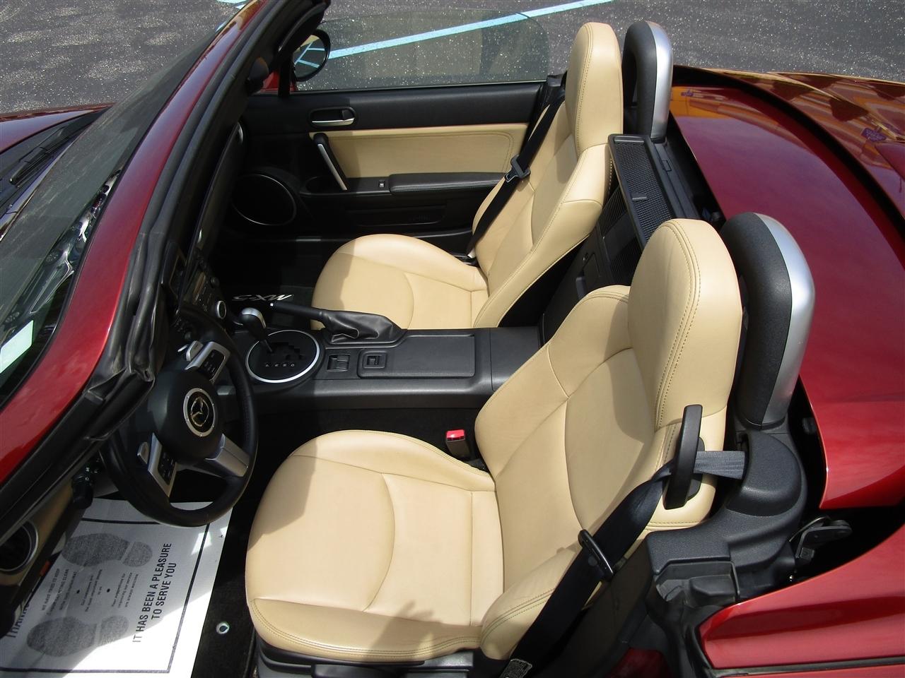 Mazda MX-5 Miata Grand Touring PRHT 2009
