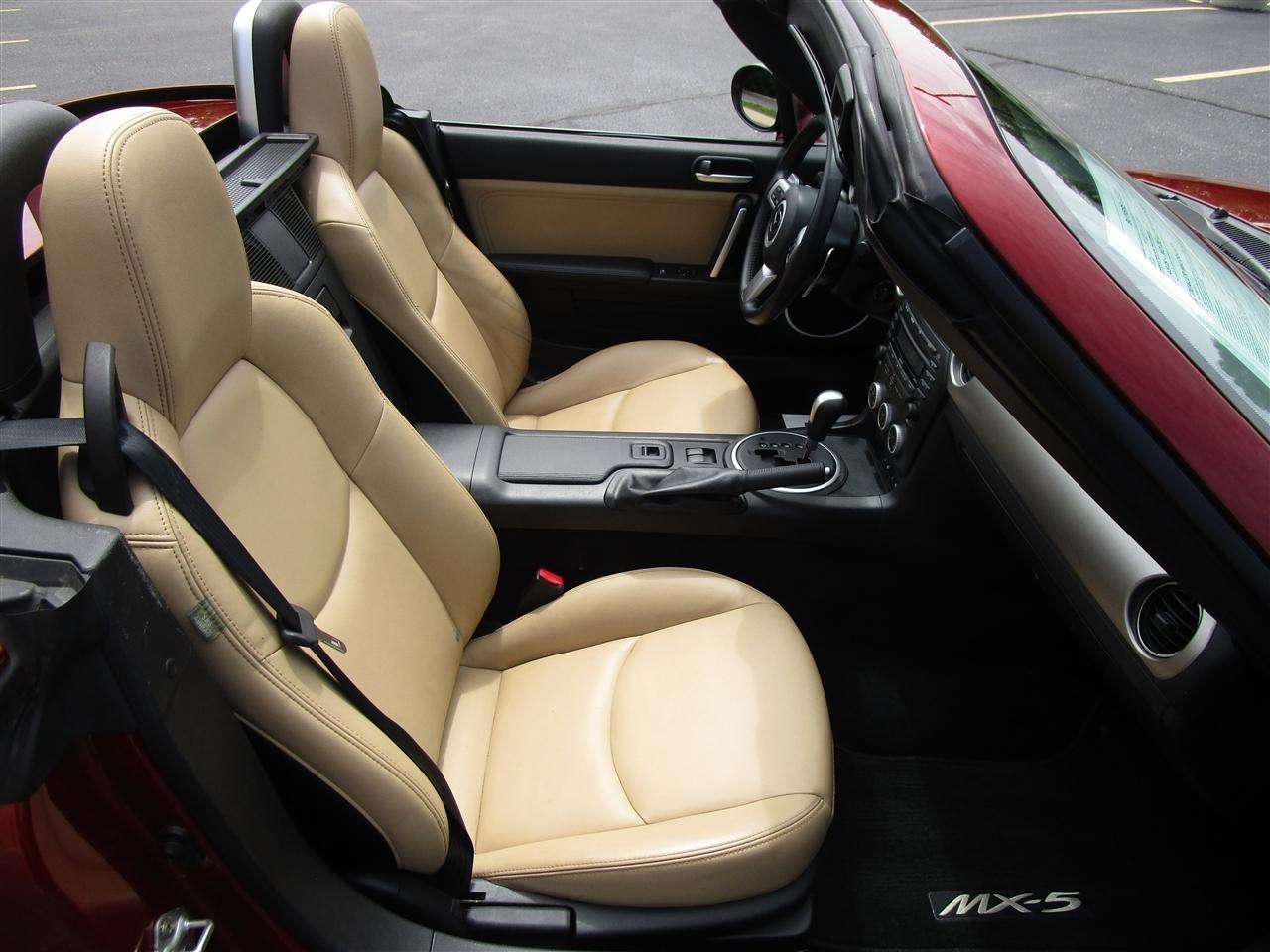 Mazda MX-5 Miata Grand Touring PRHT 2009