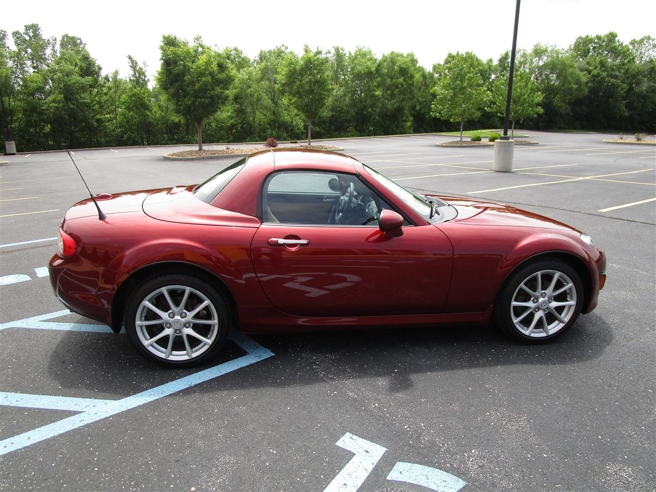 Mazda MX-5 Miata Grand Touring PRHT 2009