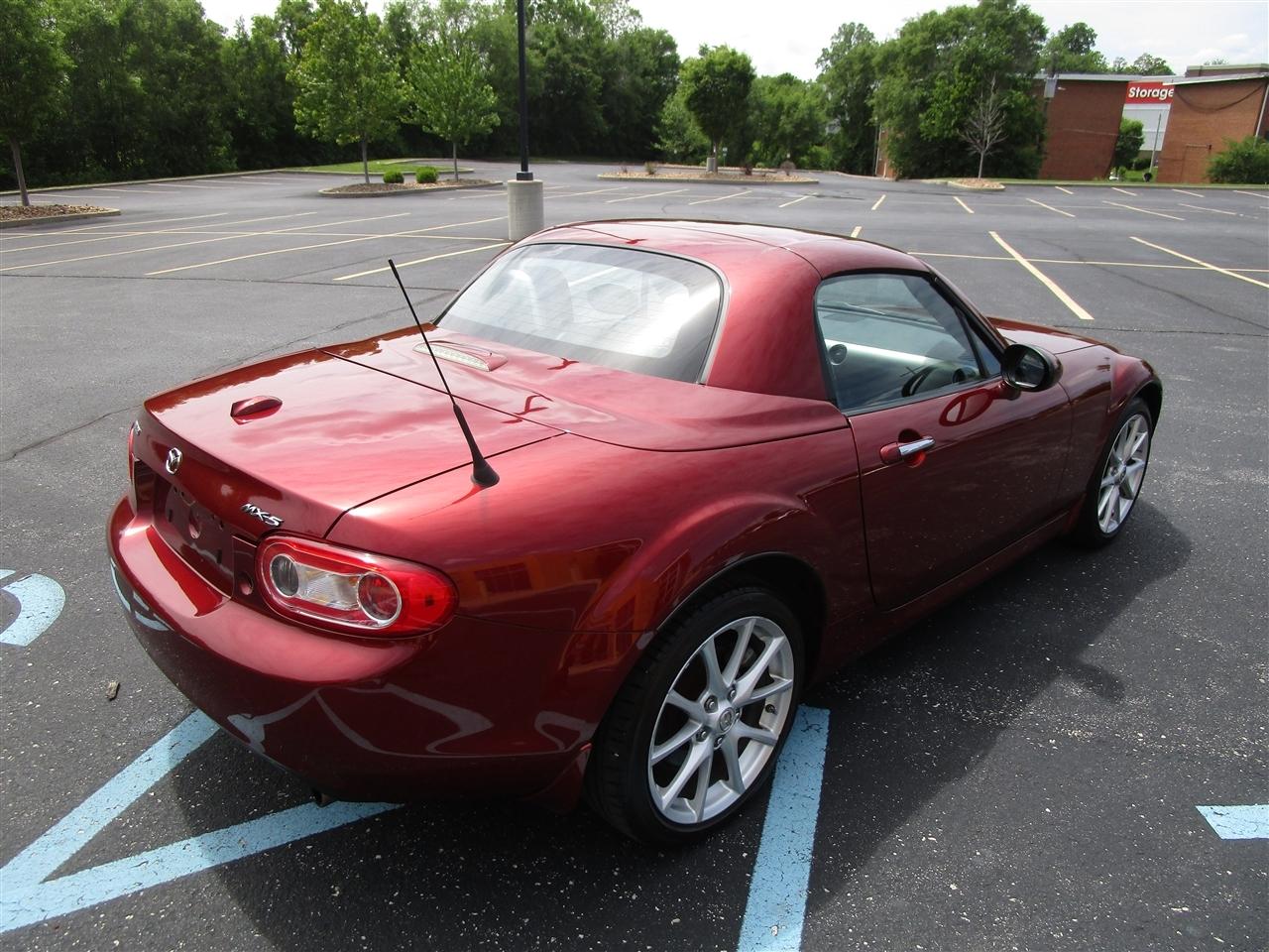 Mazda MX-5 Miata Grand Touring PRHT 2009