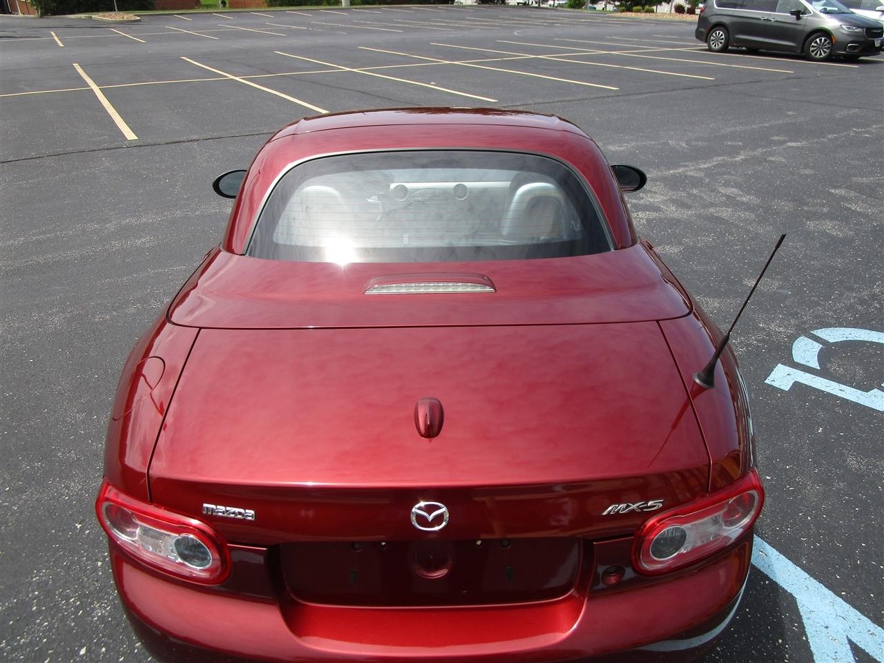 Mazda MX-5 Miata Grand Touring PRHT 2009
