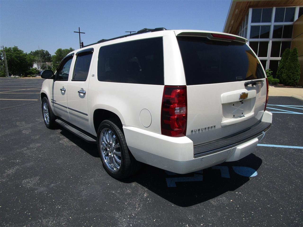Chevrolet Suburban LTZ 1500 2WD 2013