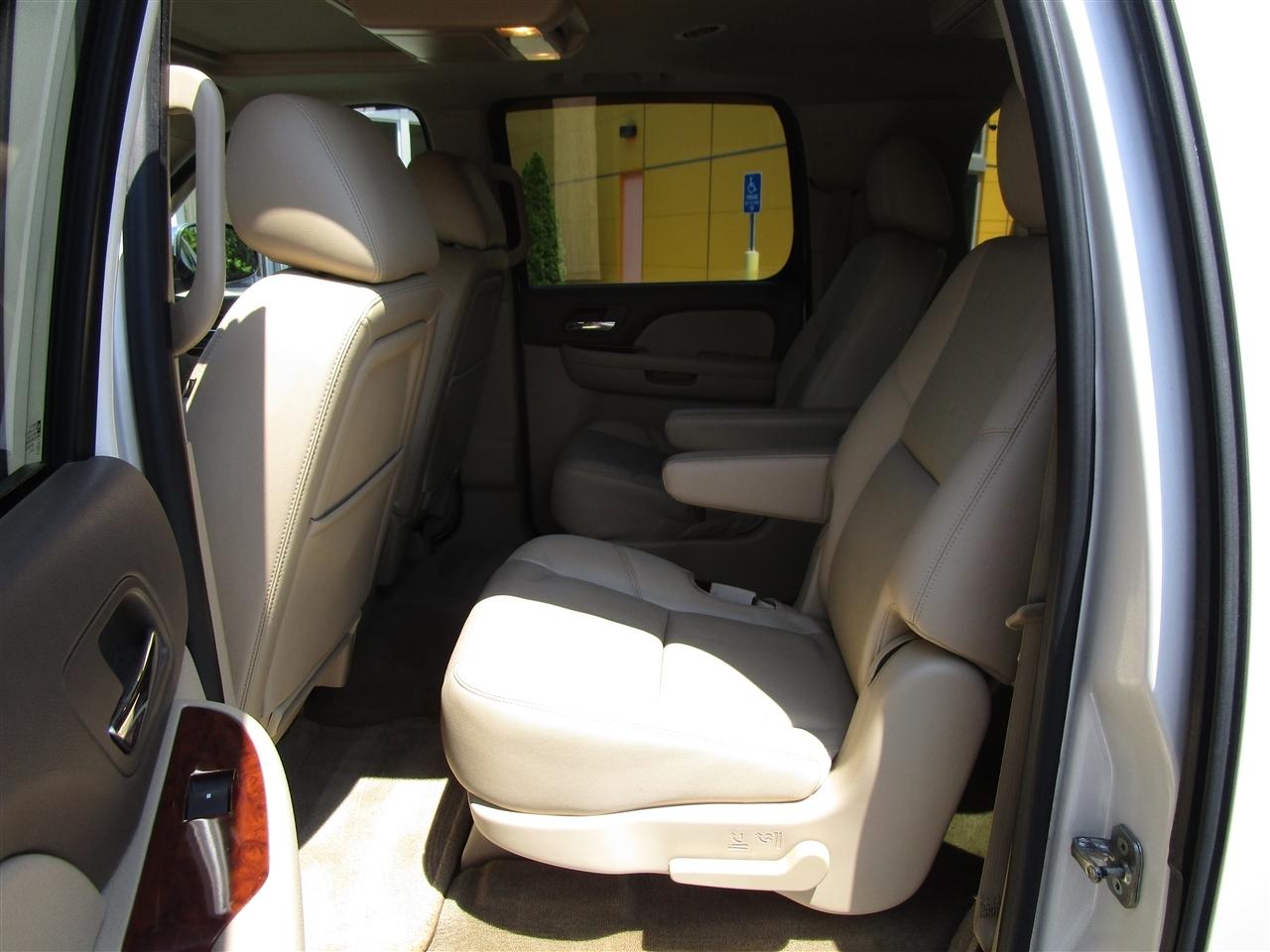 Chevrolet Suburban LTZ 1500 2WD 2013