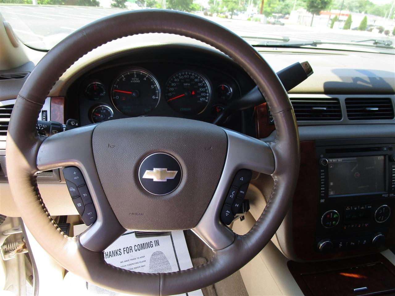 Chevrolet Suburban LTZ 1500 2WD 2013