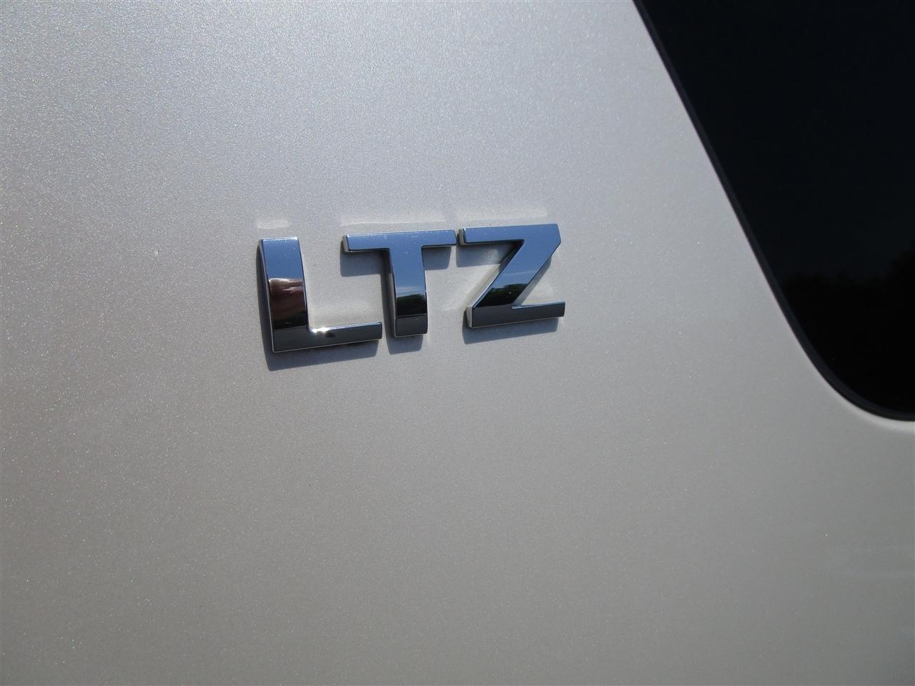 Chevrolet Suburban LTZ 1500 2WD 2013