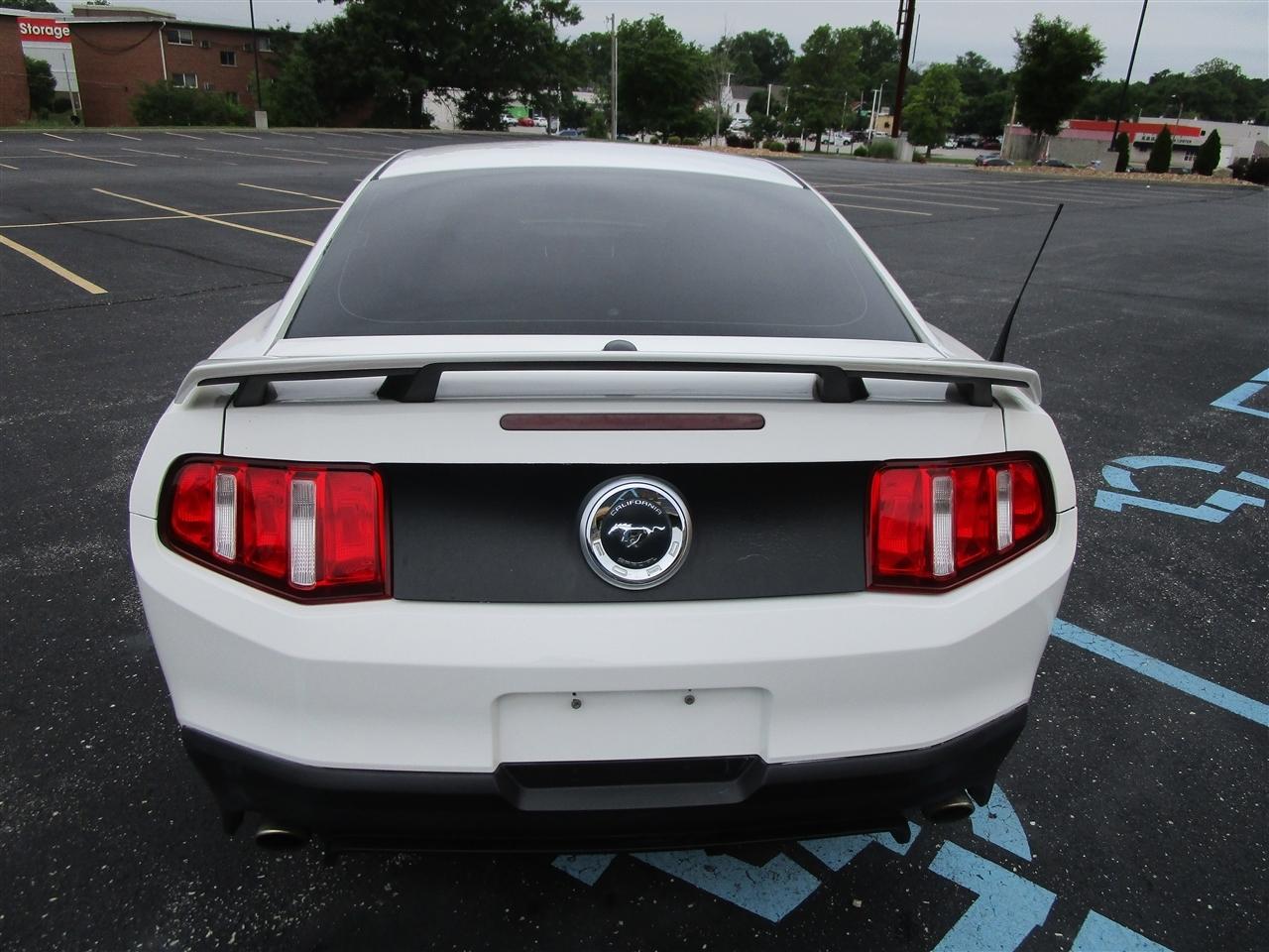 Ford Mustang GT Coupe 2011