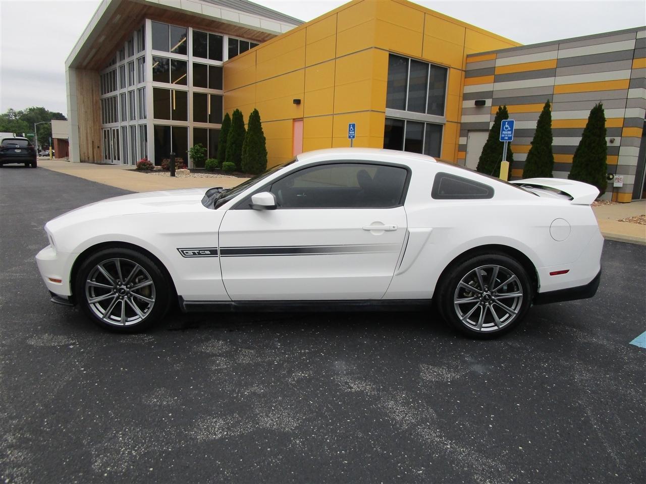 Ford Mustang GT Coupe 2011