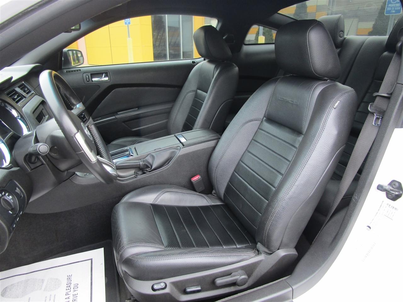 Ford Mustang GT Coupe 2011