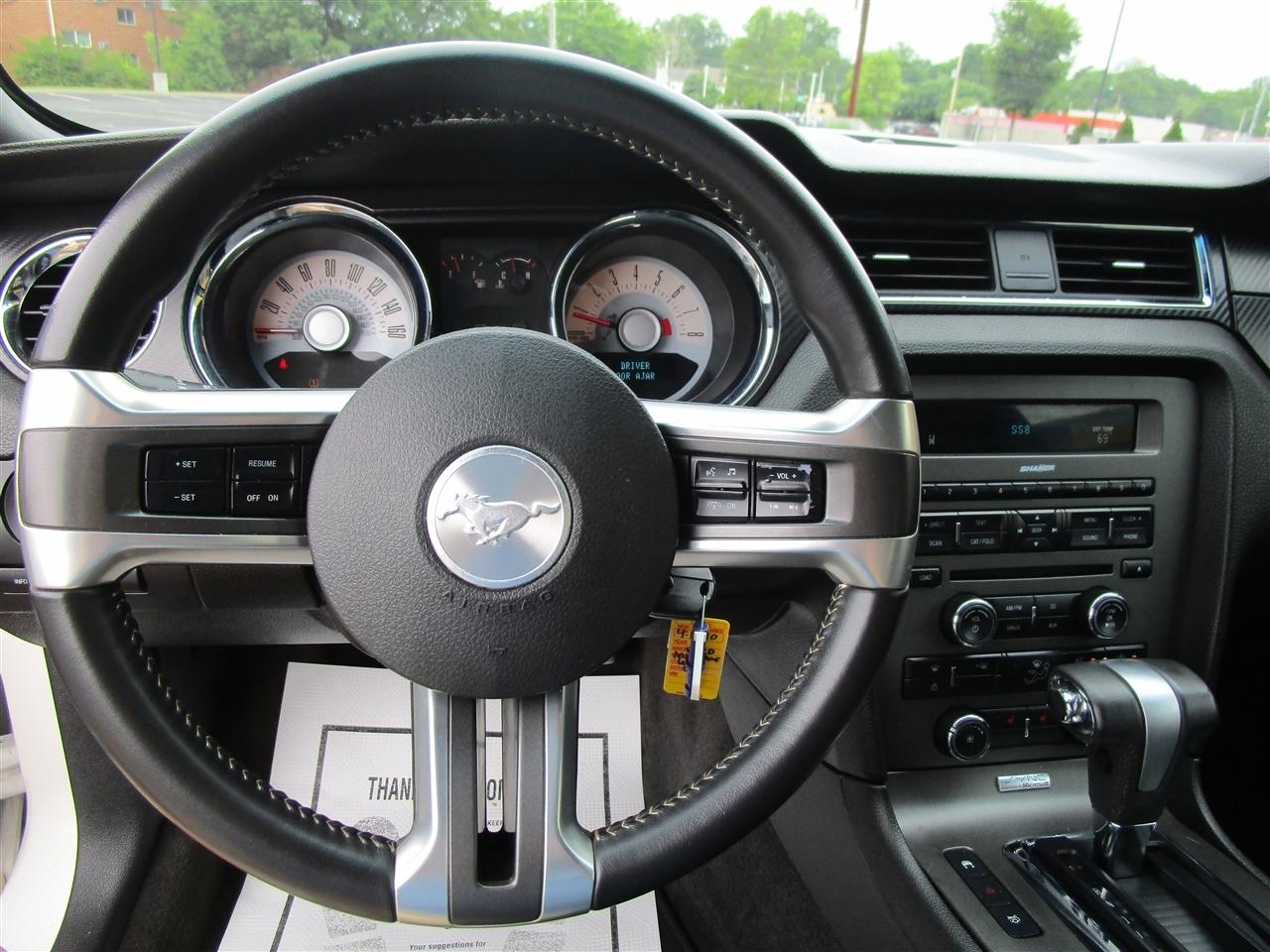 Ford Mustang GT Coupe 2011