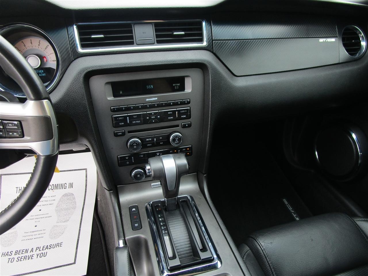 Ford Mustang GT Coupe 2011