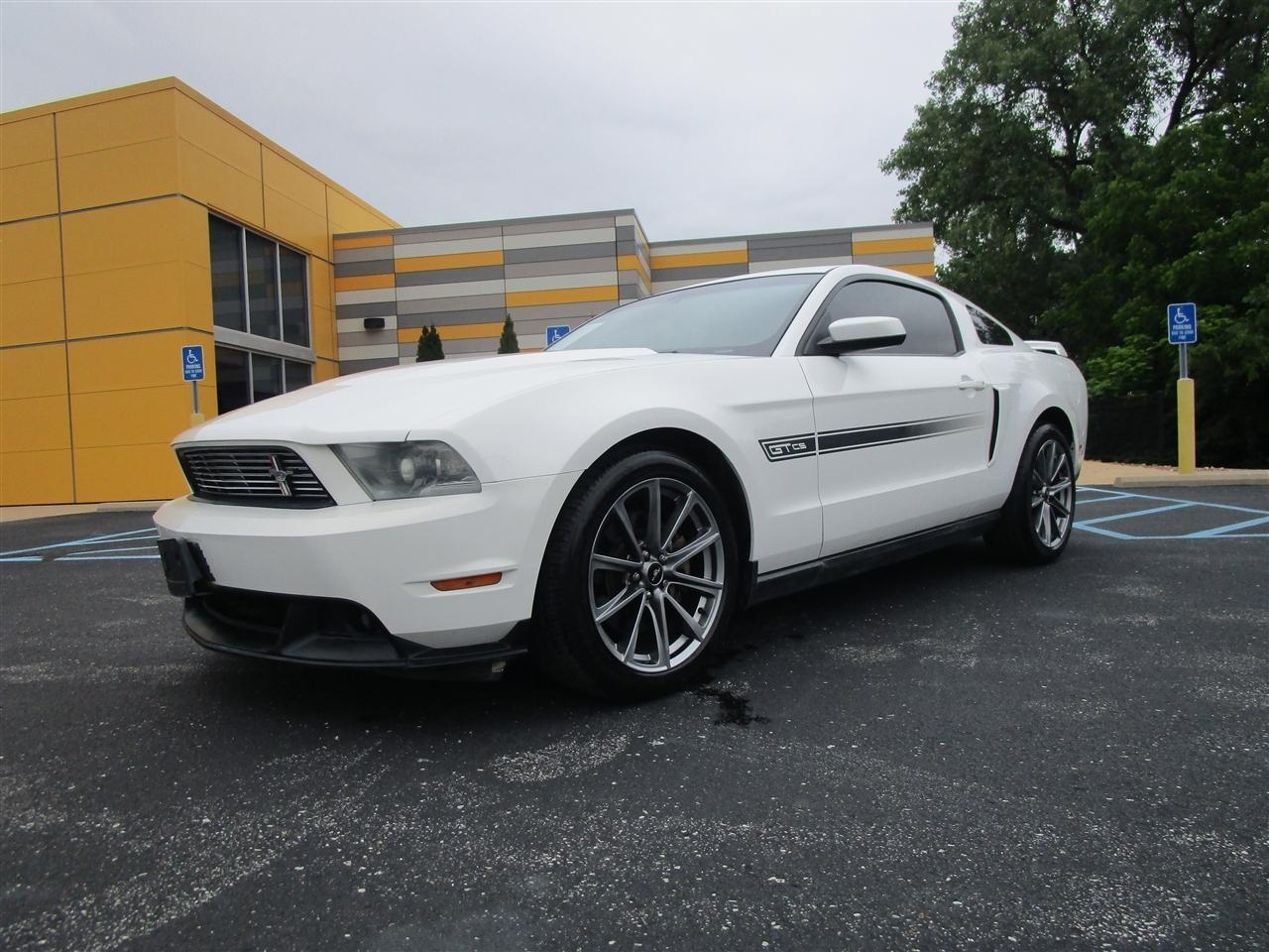 Ford Mustang GT Coupe 2011