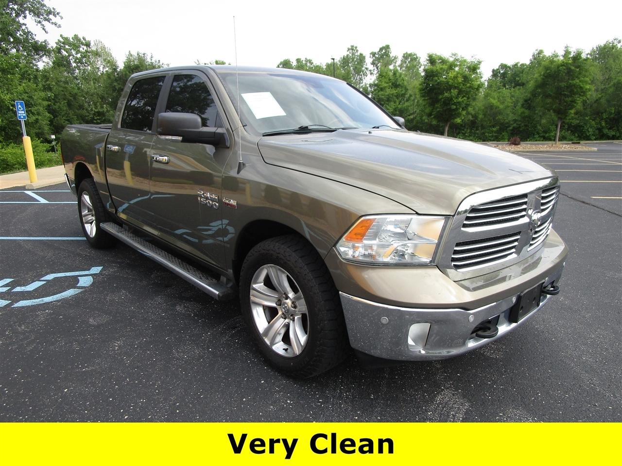 RAM 1500 SLT Crew Cab SWB 4WD 2014