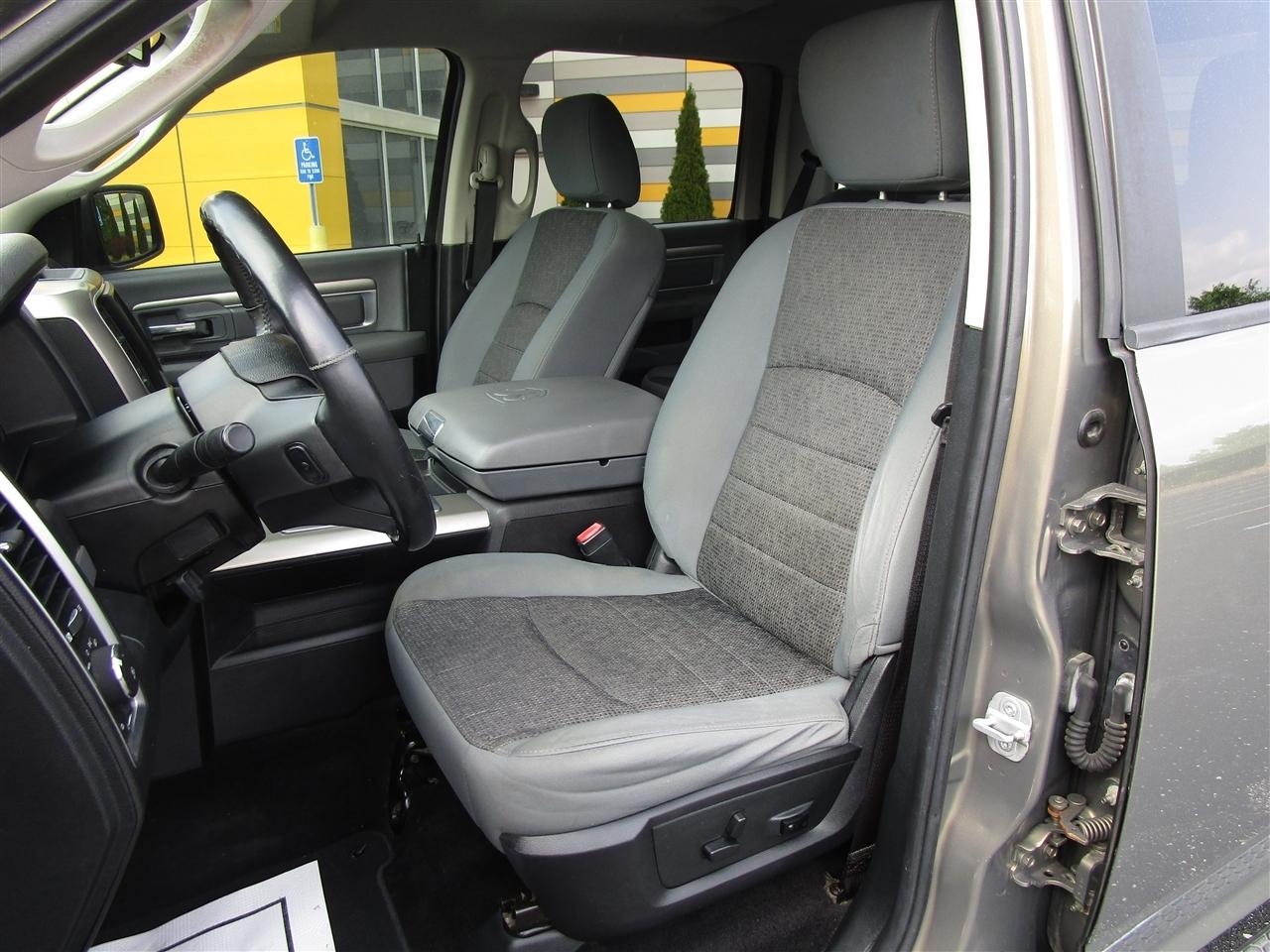 RAM 1500 SLT Crew Cab SWB 4WD 2014