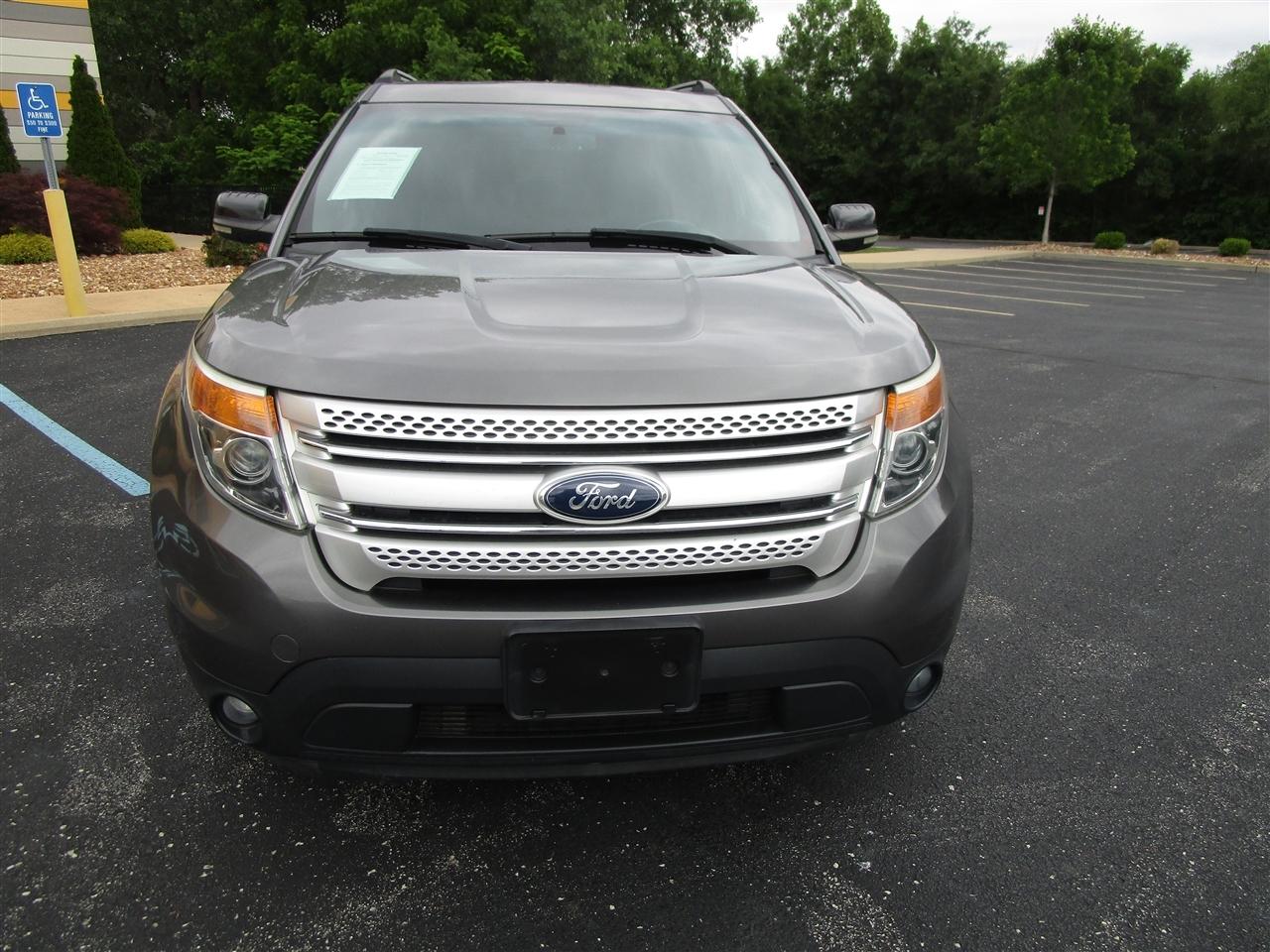 Ford Explorer XLT 4WD 2013