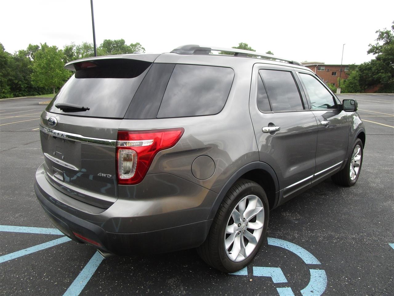 Ford Explorer XLT 4WD 2013