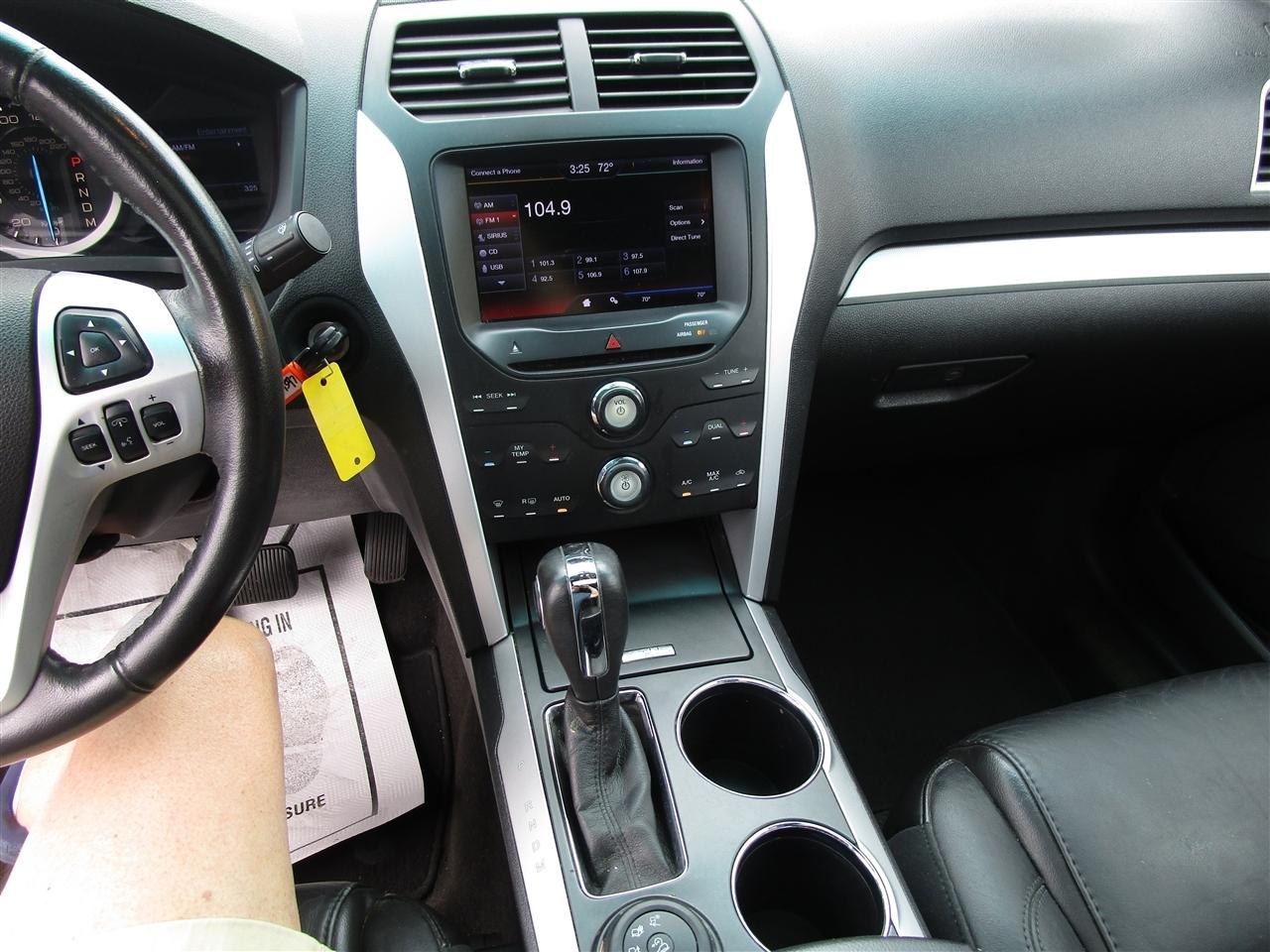 Ford Explorer XLT 4WD 2013