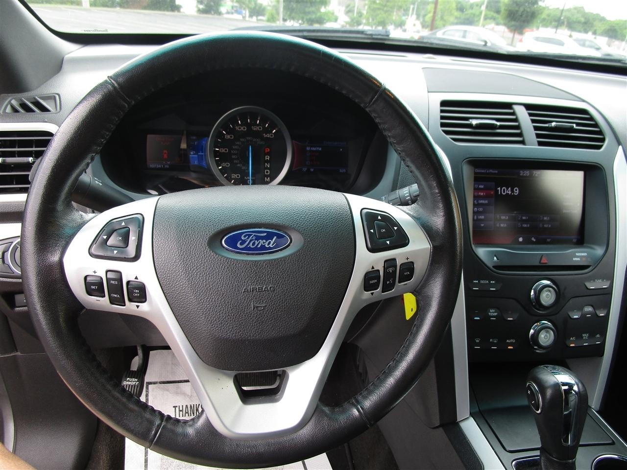 Ford Explorer XLT 4WD 2013