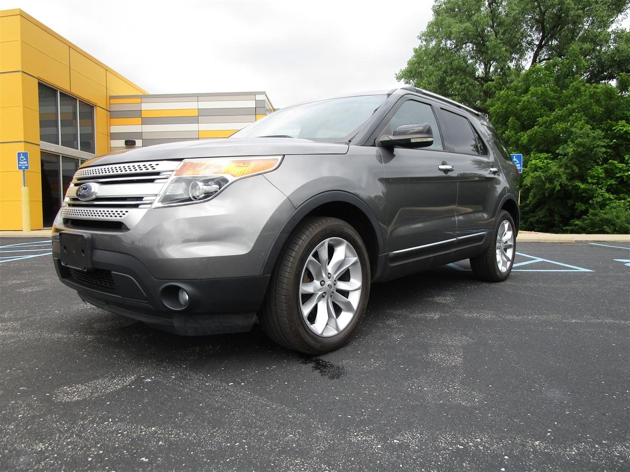 Ford Explorer XLT 4WD 2013