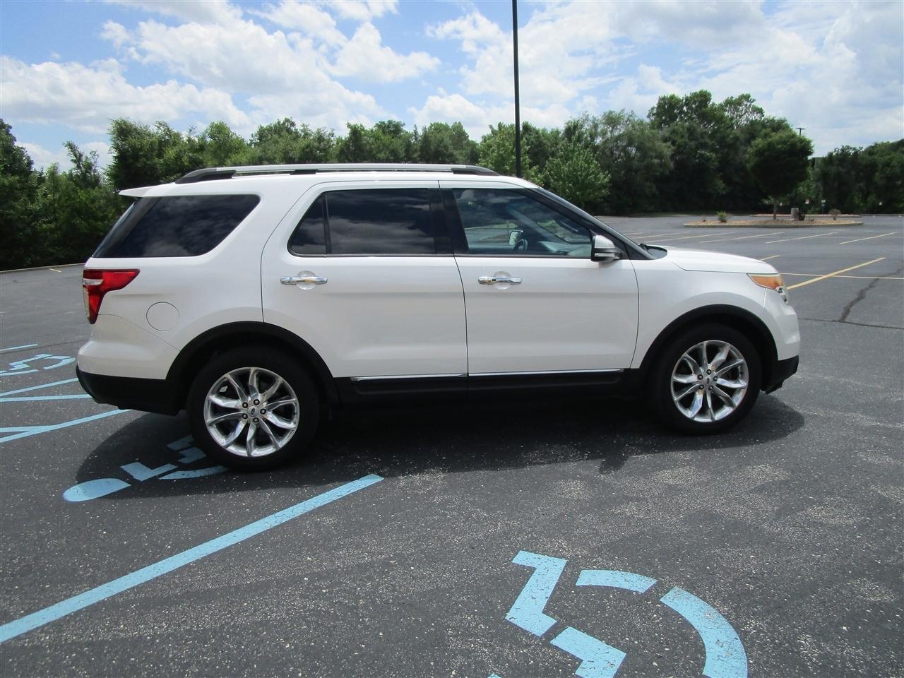 Ford Explorer Limited FWD 2014