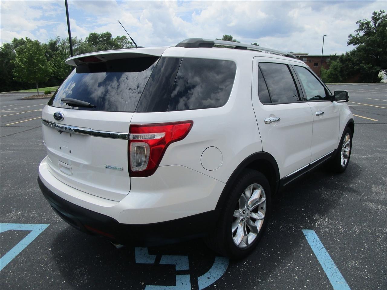 Ford Explorer Limited FWD 2014