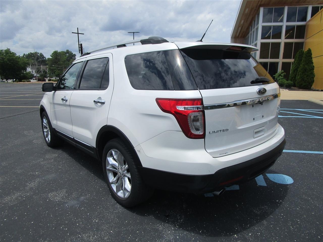 Ford Explorer Limited FWD 2014
