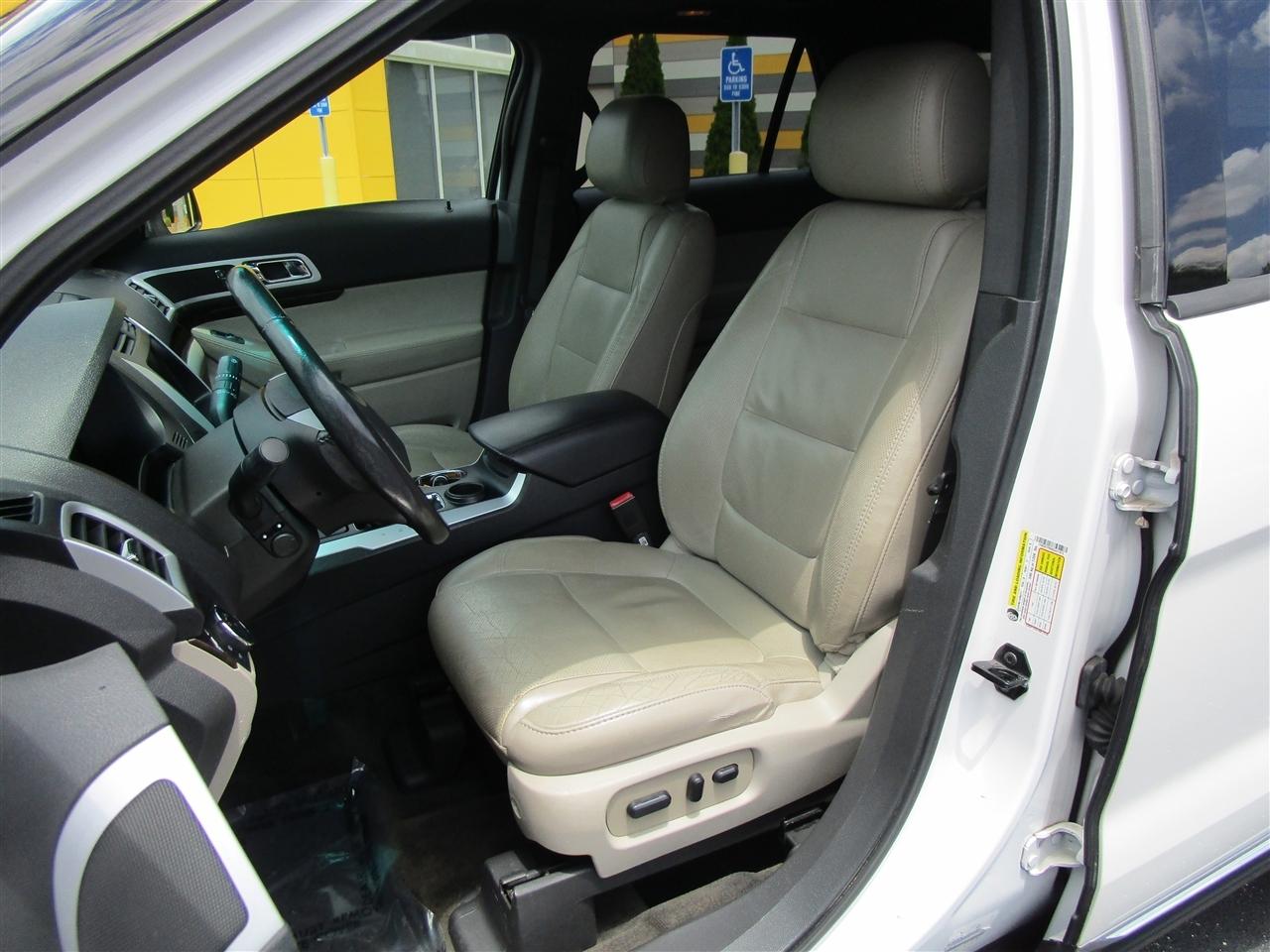 Ford Explorer Limited FWD 2014