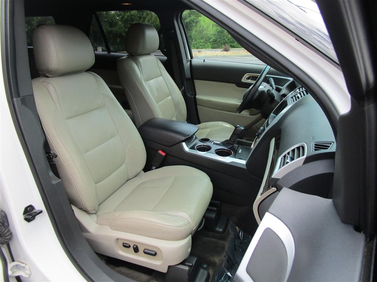 Ford Explorer Limited FWD 2014