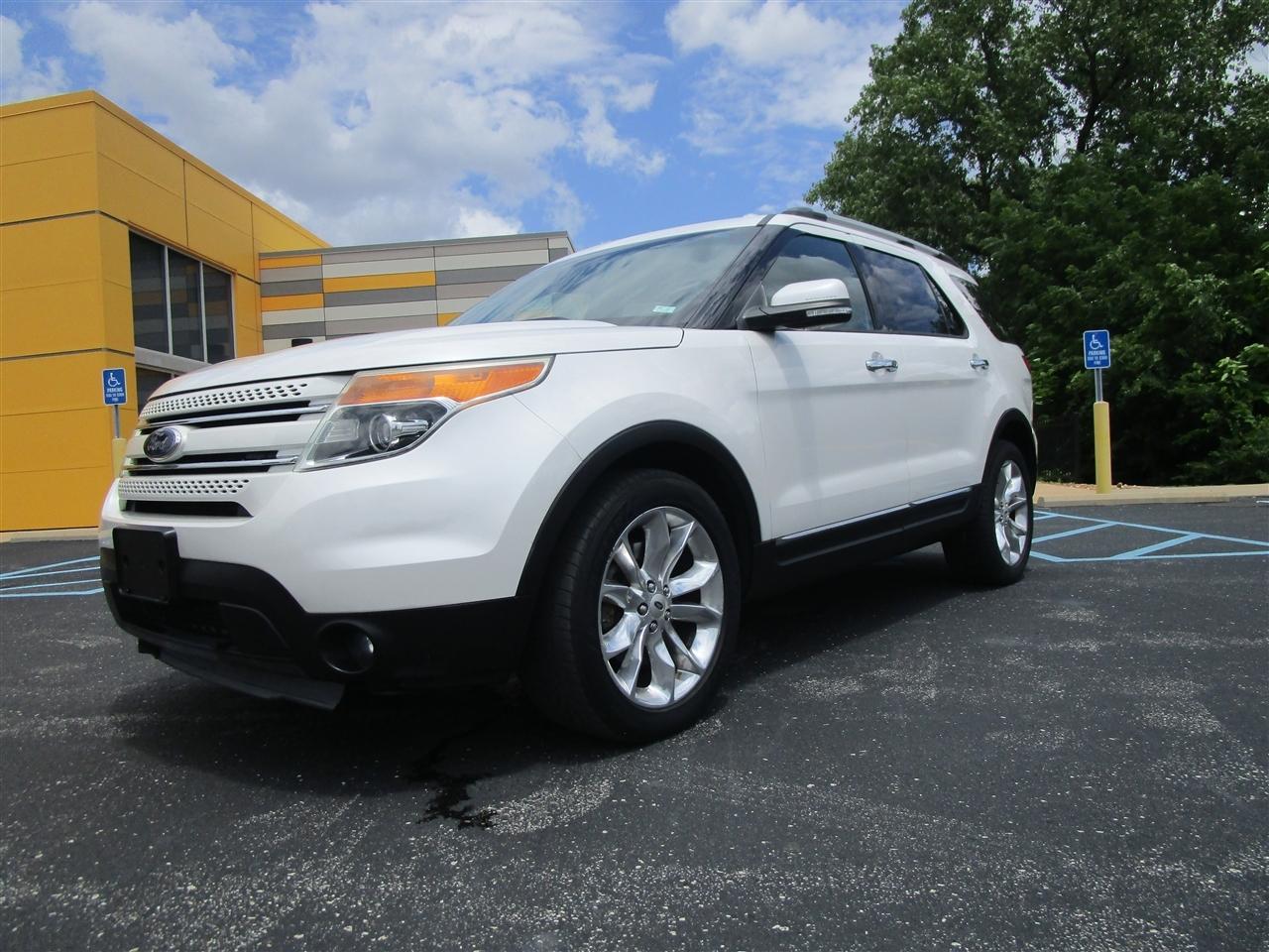 Ford Explorer Limited FWD 2014