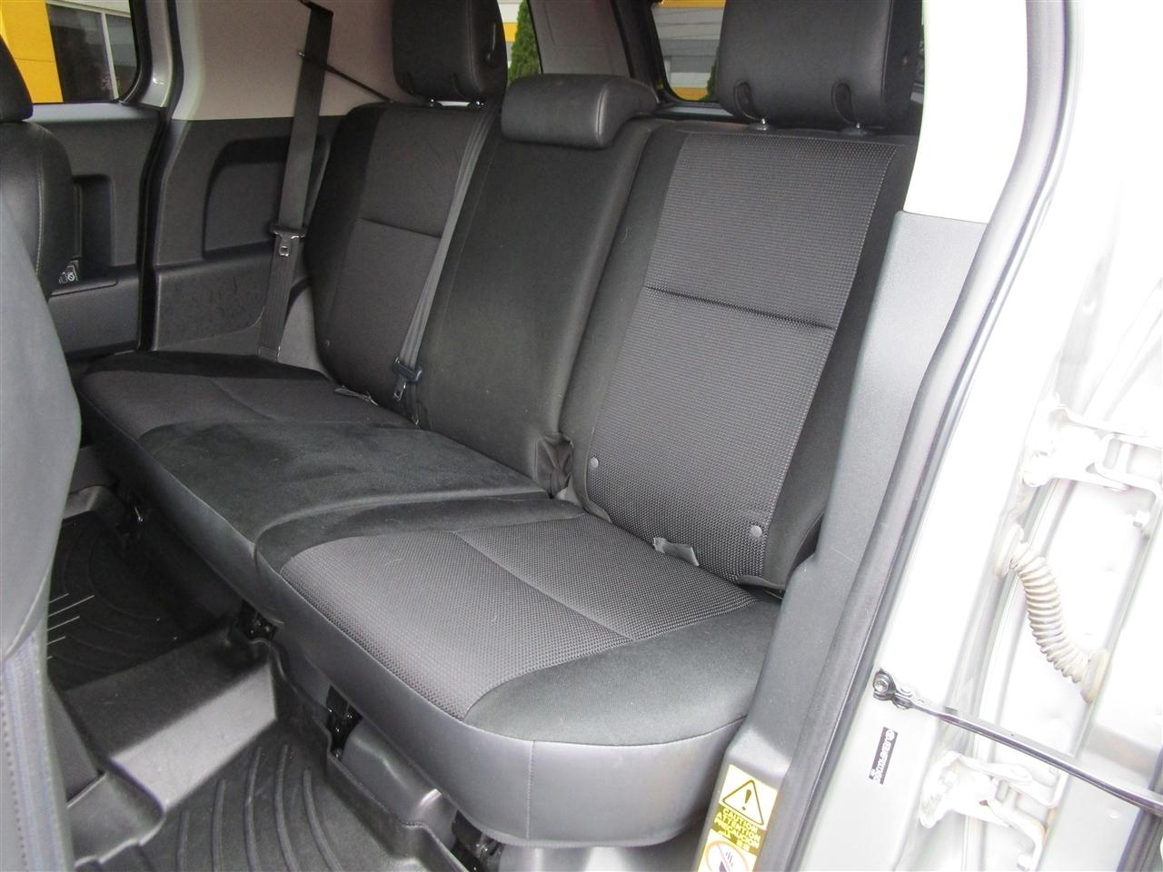 Toyota FJ Cruiser 4WD MT 2012