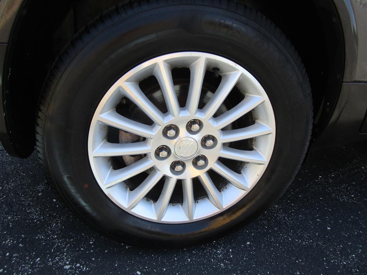 Buick Enclave CX AWD 2011