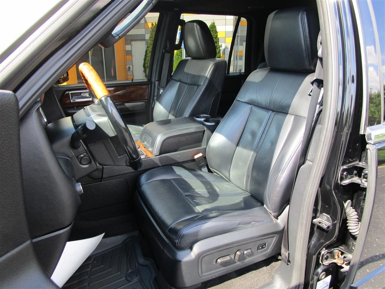 Lincoln Navigator Select 4WD 2017