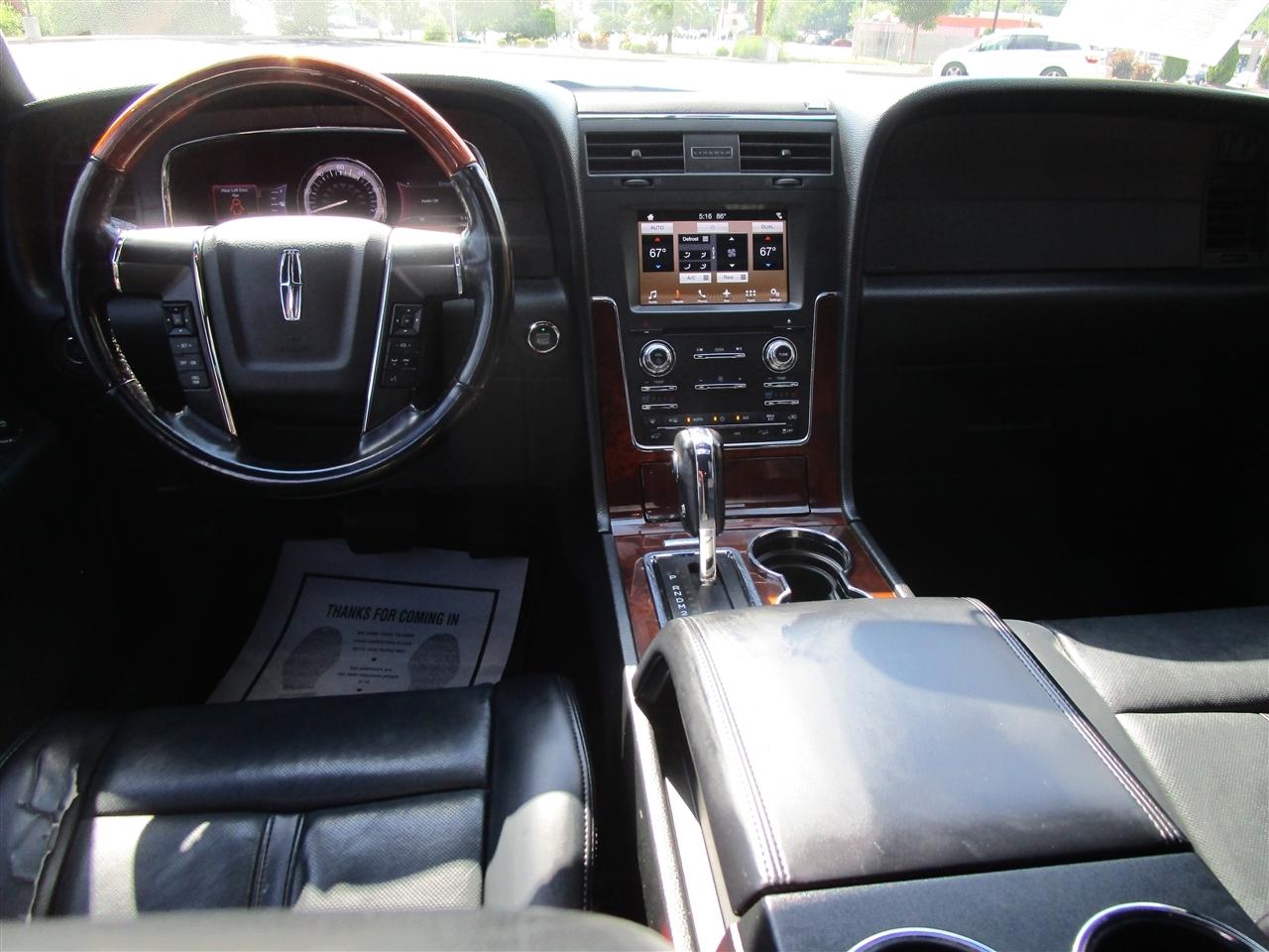 Lincoln Navigator Select 4WD 2017