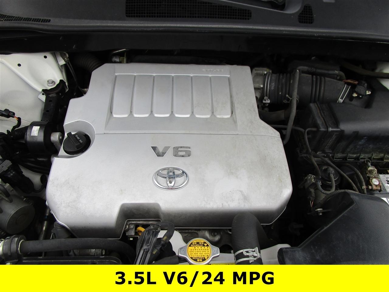 Toyota Highlander Limited 2WD 2012