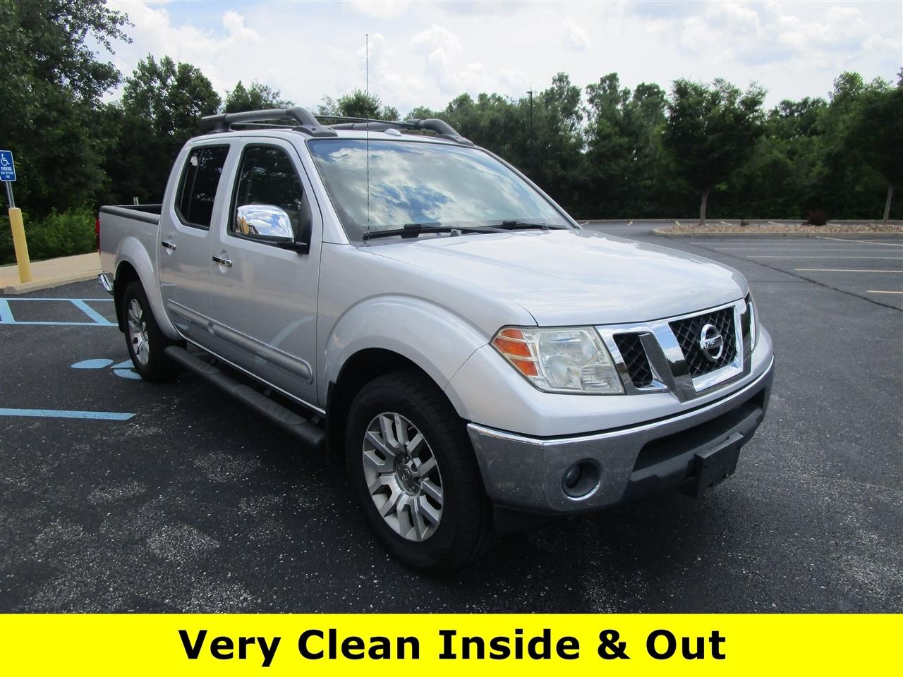 Nissan Frontier SL Crew Cab 4WD 2011