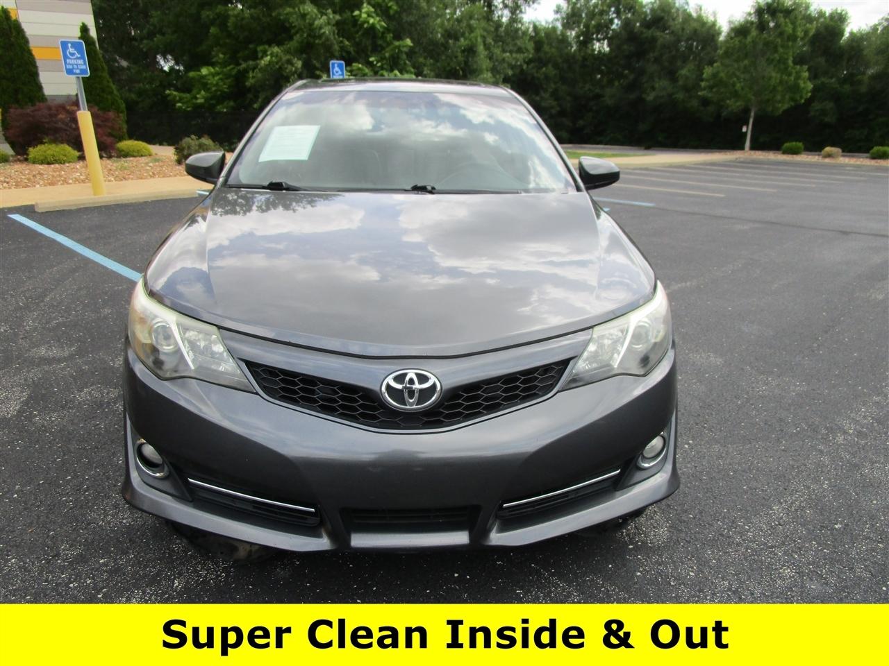 Toyota Camry SE 2013