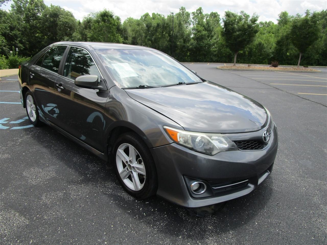Toyota Camry SE 2013