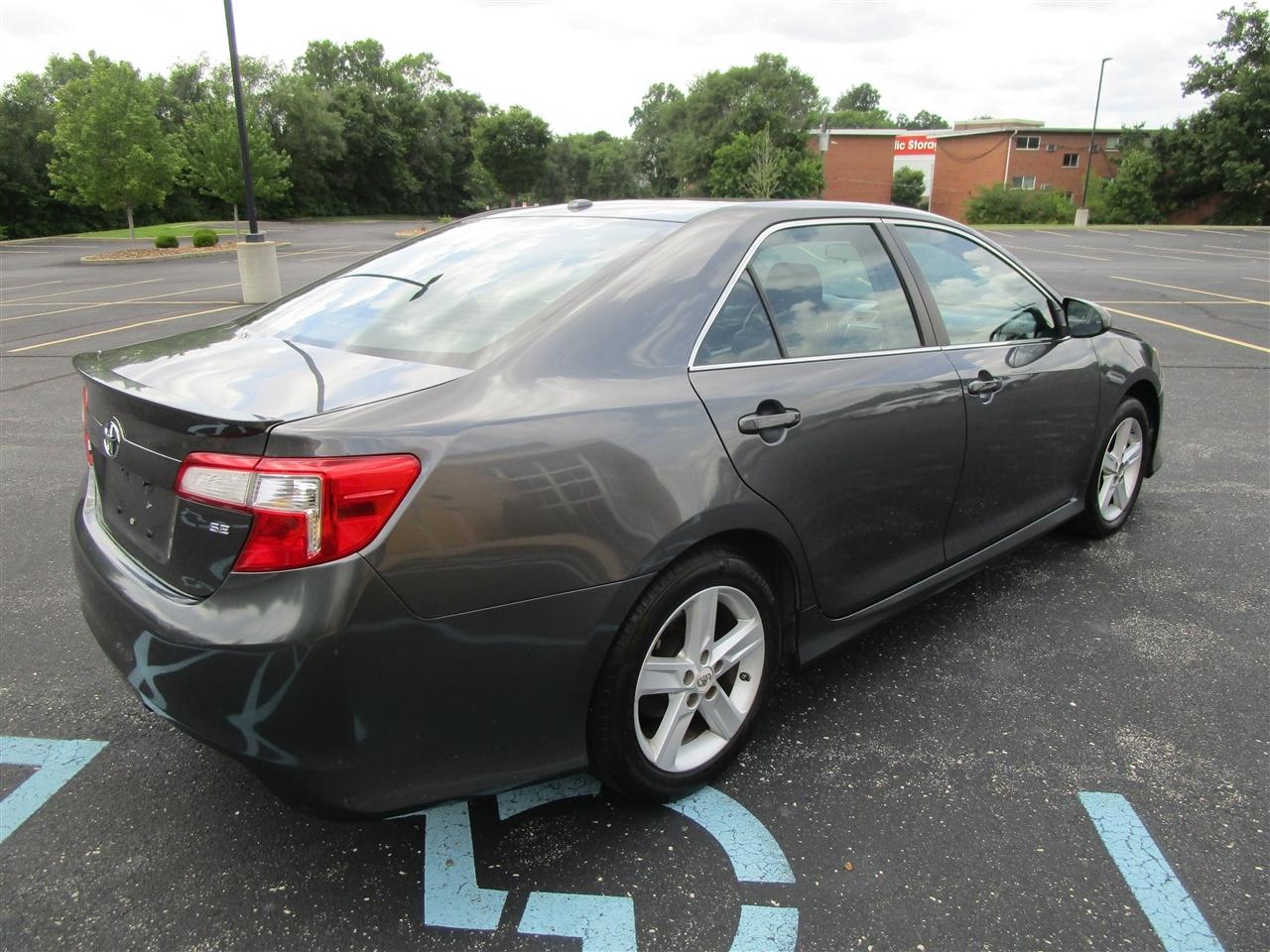 Toyota Camry SE 2013