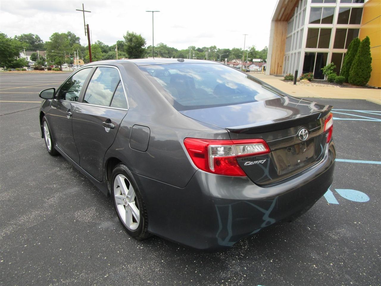 Toyota Camry SE 2013