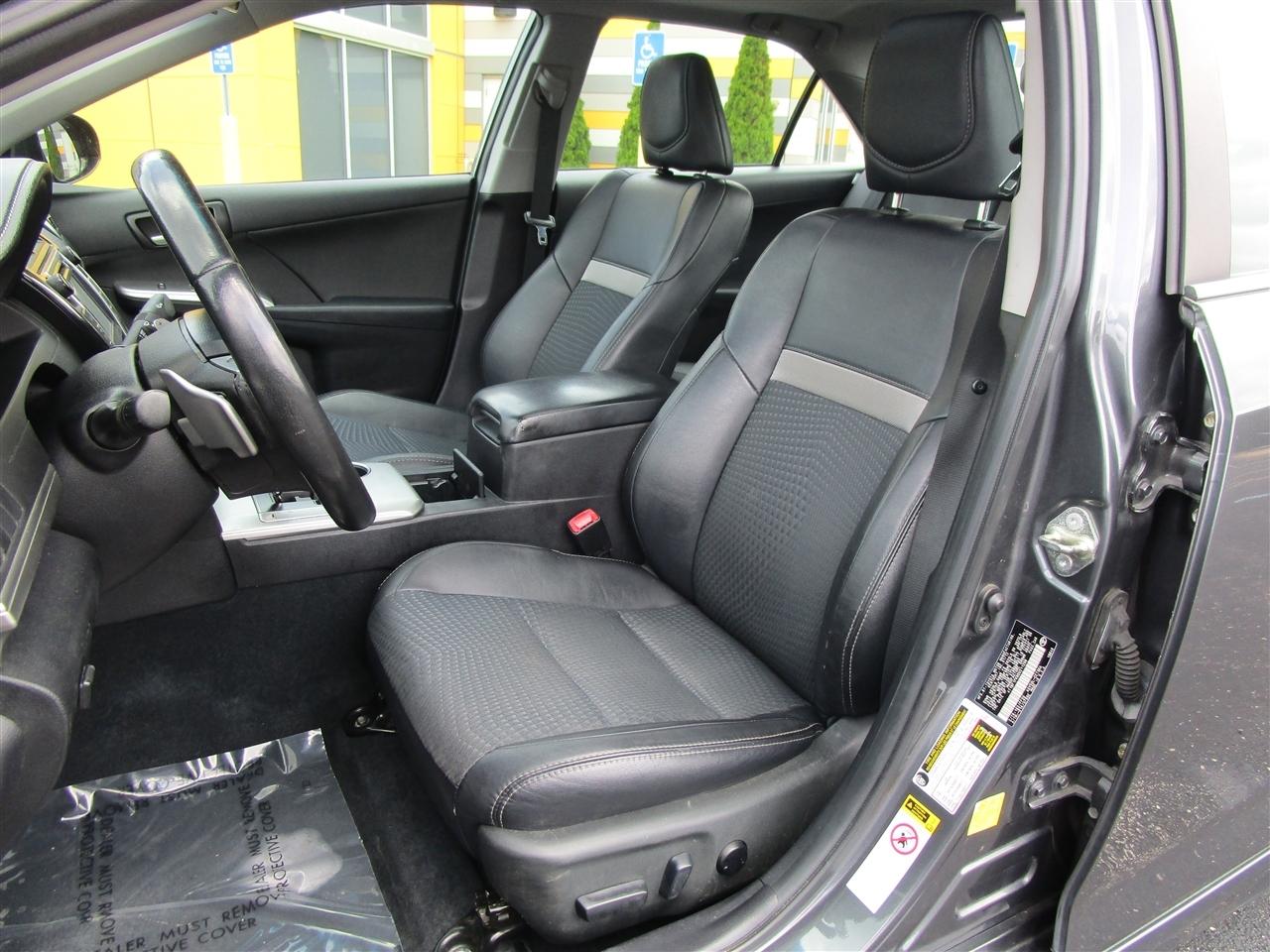 Toyota Camry SE 2013