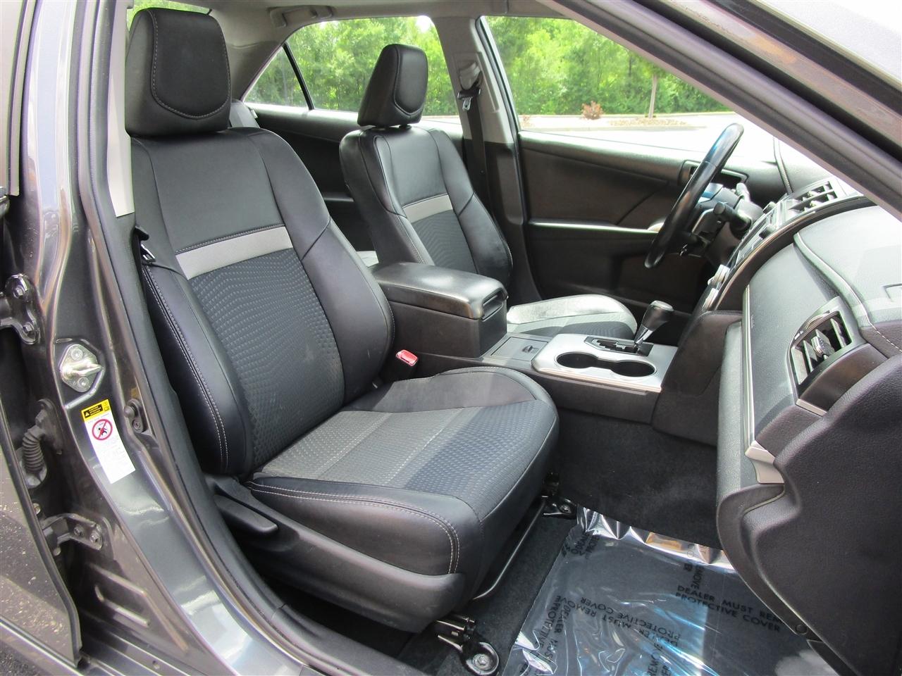 Toyota Camry SE 2013