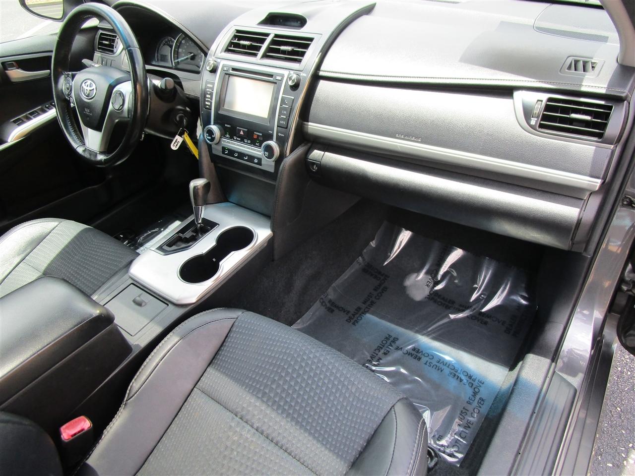 Toyota Camry SE 2013