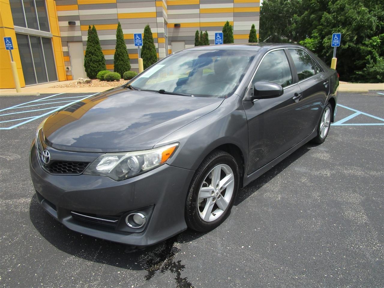 Toyota Camry SE 2013