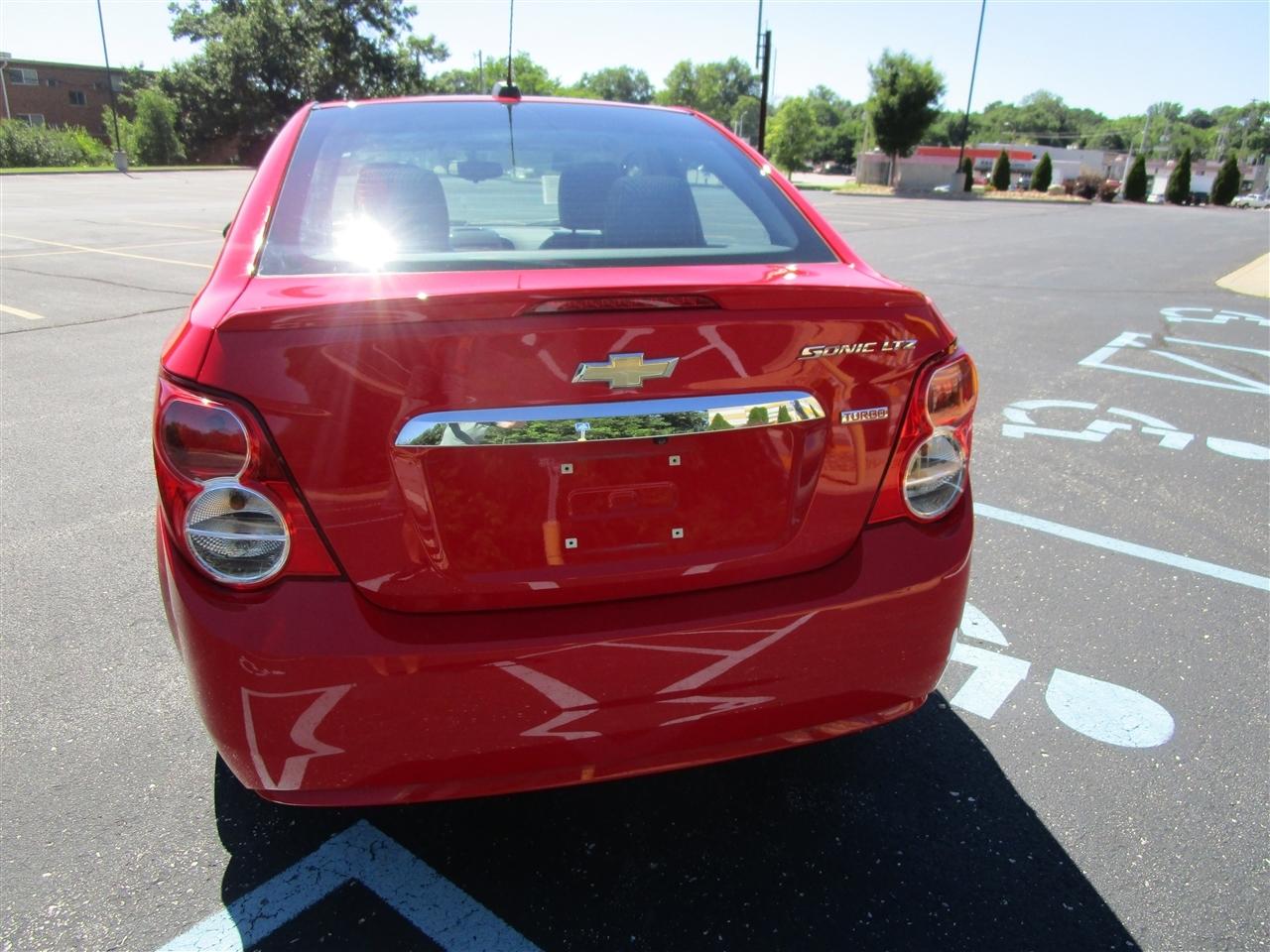 Chevrolet Sonic LTZ Auto Sedan 2015
