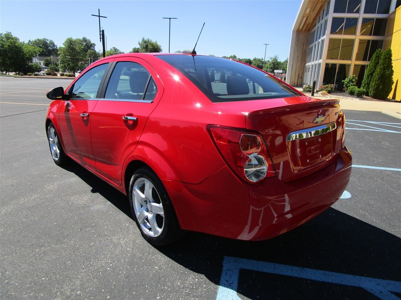 Chevrolet Sonic LTZ Auto Sedan 2015