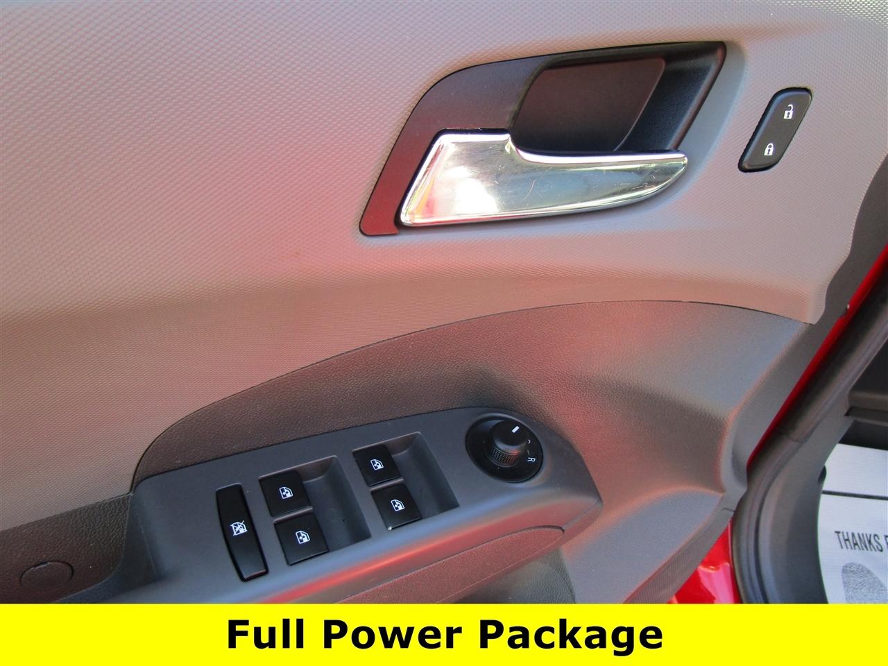 Chevrolet Sonic LTZ Auto Sedan 2015