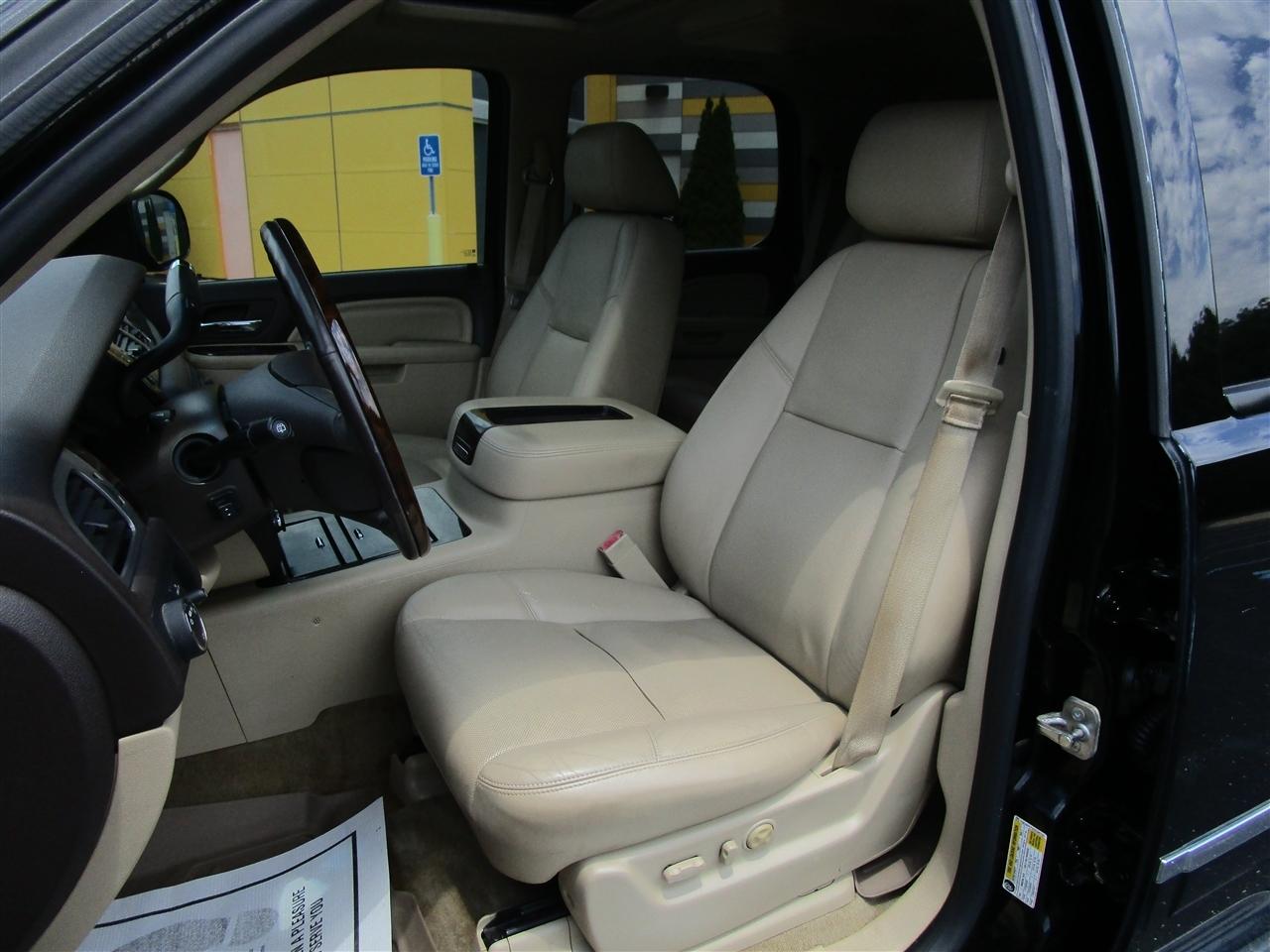 GMC Yukon Denali 4WD 2013