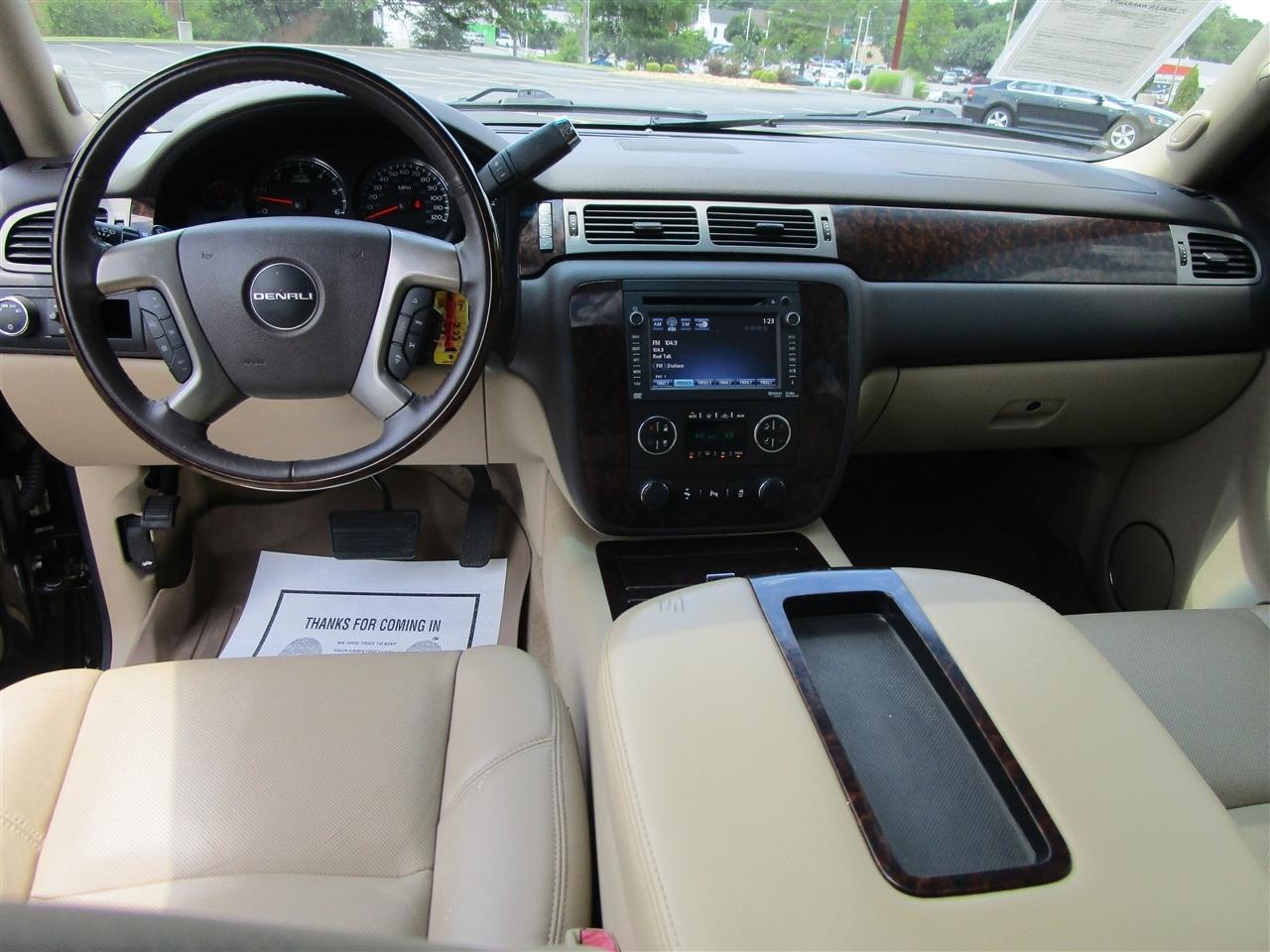 GMC Yukon Denali 4WD 2013