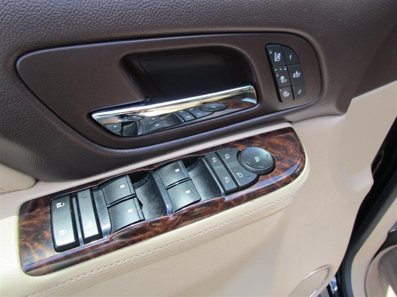 GMC Yukon Denali 4WD 2013