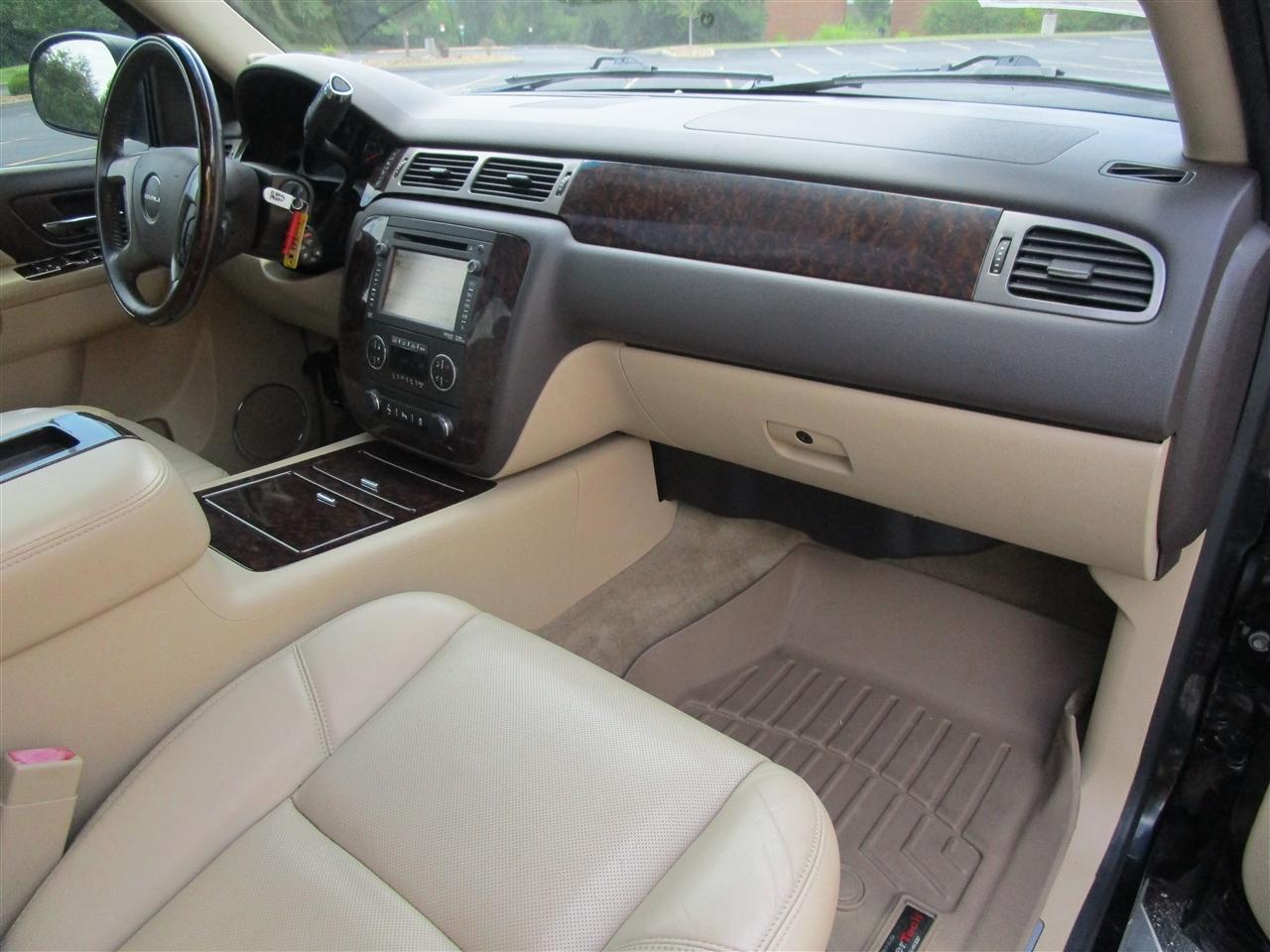 GMC Yukon Denali 4WD 2013